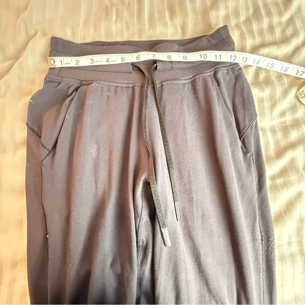 Lululemon Black joggers